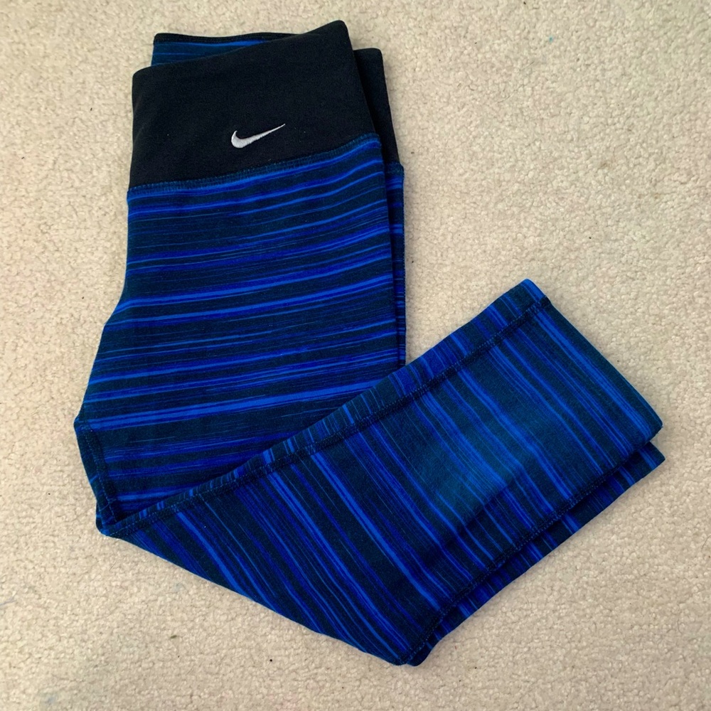 Nike Dri-Fit Cropped Leggings
